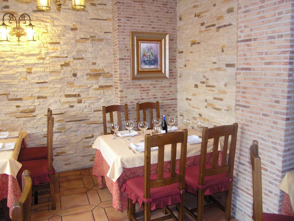 Hotel Dona Isabel Torrellano Exterior foto